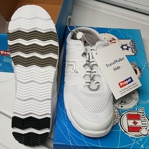 Propét mesh slide shoe